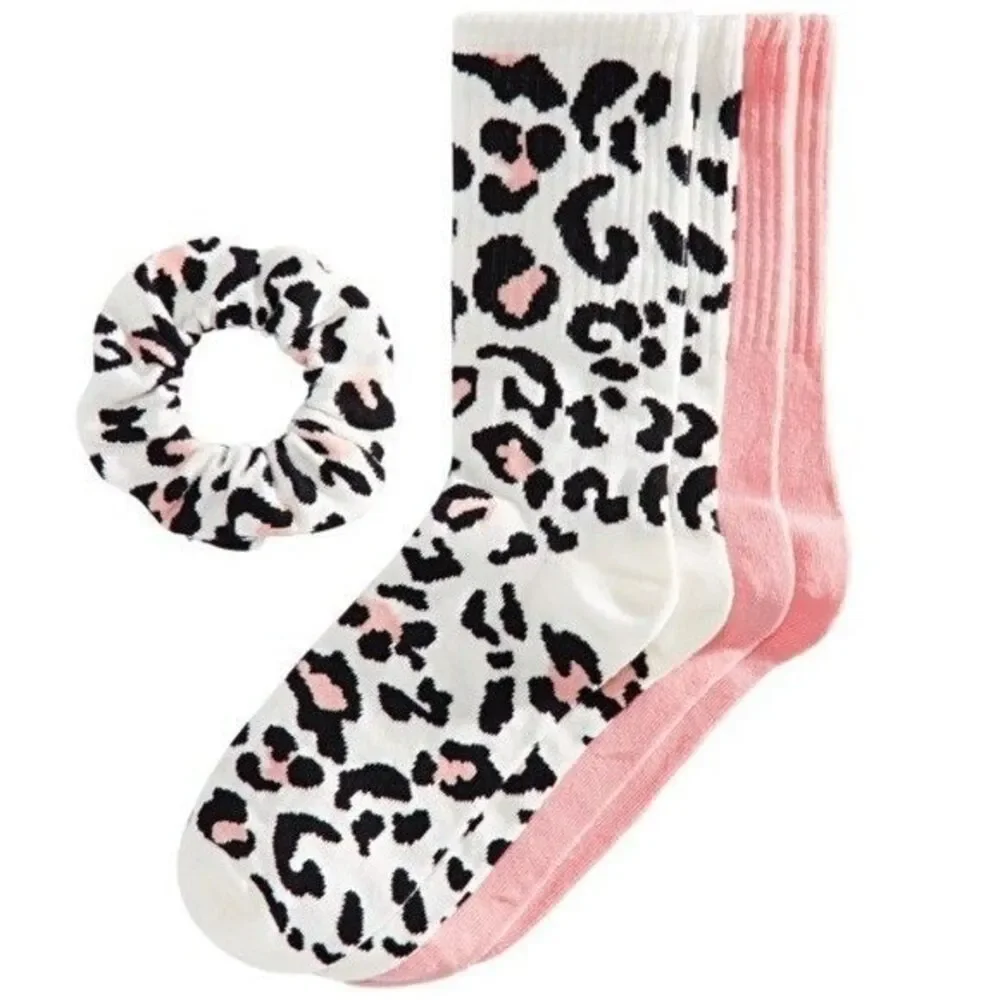 Bundle 6 socks and 3 scrunchies set Jenni  Pack Tie Dye size 9-11